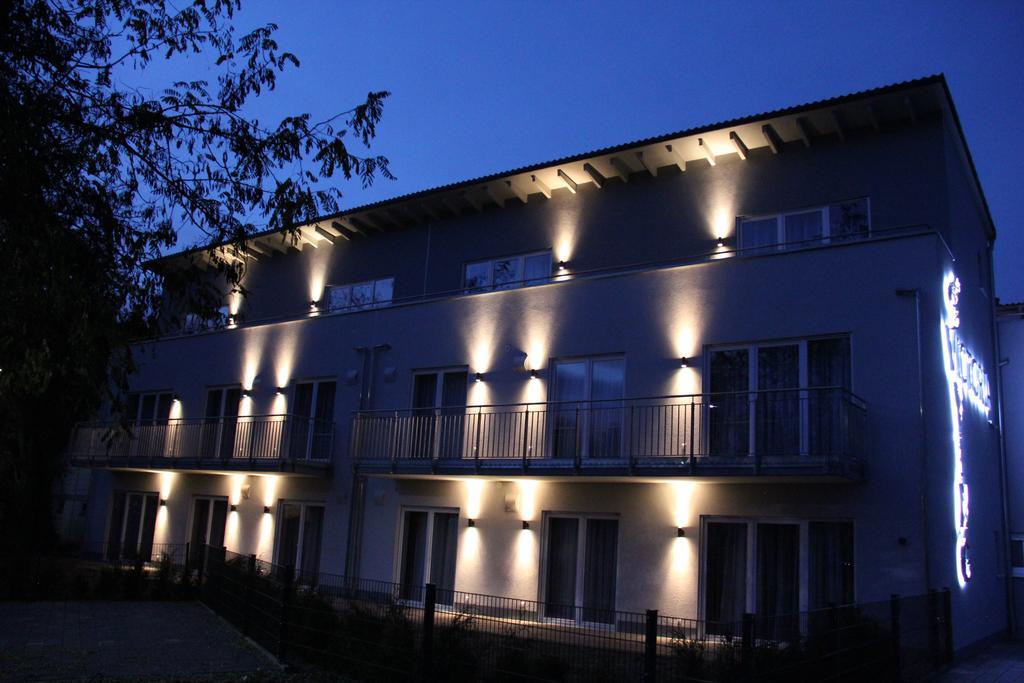 Victoria Living Hotel Jockgrim Exterior photo